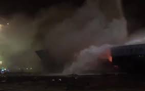 Об этом во вторник, 20 июля, сообщают местные сми и публикуют видео очевидцев чп. Vlasti Dubaya Soobshili Podrobnosti Vzryva V Portu Korrespondent Net
