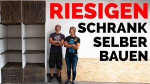 Um material und oberfläche zu schützen ist es ratsam, die arbeitsfläche mit einer pappe oder decke aus zulegen. Riesigen Schrank Einbauschrank Selber Bauen Youtube