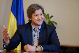 О.) · оксана маркарова · максим мартинюк (в. Danilyuk Poperediv Pro Zagrozu Shematozu V Nacdepozitariyi Finansovij Klub
