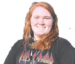 Hundreds of moviegoers enjoy drive-up showing of Back to the Future in  downtown Lapeer