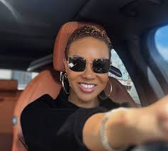 Rolling in to the weekend with some Naughty BY Nature🎶🖤 what Chu rolling  to? Remember to stream WOMAN! 😎😘