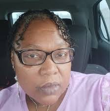 Bette Jolly's Instagram, Facebook & TikTok