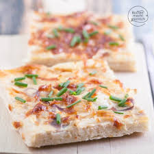 Zwiebelkuchen Vom Blech Backen Macht Glucklich Zwiebelkuchen Blech Zwiebelkuchen Zwiebelkuchen Rezept Blech