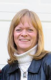 Ruth Woods's Instagram, Twitter & Facebook