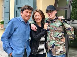 Marianna e marco morandi sono i figli di gianni morandi nati dal primo matrimonio con laura efrikian. Chi E Pietro Tredici Il Figlio Trapper Di Gianni Morandi