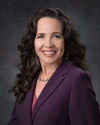 Jeanette Sakowski's Instagram, Twitter & Facebook