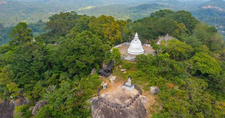 Mulgirigala Rock Monastery ancient cave temples jungle Sri Lanka