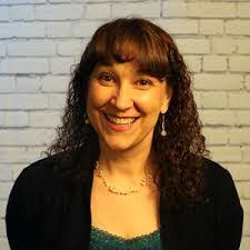 Angie Lw's Instagram, Twitter & Facebook