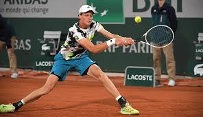 Jannik sinner currently plays with the head graphene 360 speed mp. Jannik Sinner Family Head Daniela Daily Blogs