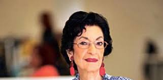 Felicidades a Rosanna Rivera por condecoración!