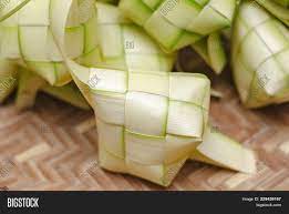 According to state kpdnhep deputy enforcement officer chief ridzuan mat isa, the prices of red onions have stabilised. Ketupat Nasi Casing Image Photo Free Trial Bigstock