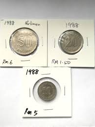 Petunjuknya hanya ada gambar keris menyilang sarung, sedangkan sisi sebelahnya polos. 1988 Malaysia Parliament Coins Set 50 20 10 Sen Wang Syiling Lama Parlimen Duit Antiques Currency On Carousell