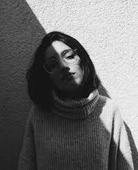 Trendy Photography Girl Shadow Black White 38 Ideas Self Portrait Photography Portrait Photography Poses Tumblr Photography