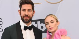 John Krasinski And Emily Blunt Show Pda On Screen Actors Guild Awards 2019 Red Carpet
