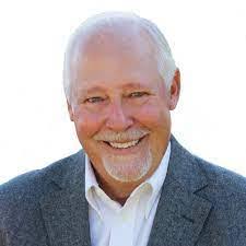 Esther Finau's Instagram, Twitter & Facebook