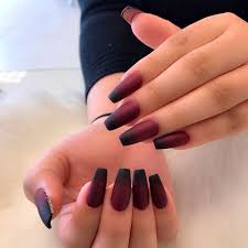 Black And Red Ombre Nails Magnetic And Trendy Burgundy Nails Ideas Naildesignsjournal Com In 2020 Burgundy Nails Ombre Nails Red Ombre Nails