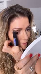 Como puedes lograr un Smokey Eye en tan solo segundos con @g.love.cb  🤎✌🏻⚡️, BTW estamos programado curso para este fin de semana en Miami!!!