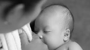 Cerita Ibu Menyusui yang Mengetes Kandungan ASI-nya