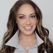 ELIZABETH HACKENBERG (@elizabeth_hacke)