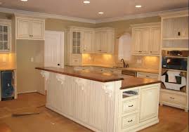white kitchen cabinets with quartz
