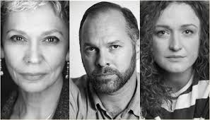 In acest weekend, teatrele din Bucuresti prezinta trei premiere. Oana  Pellea, Vlad Ivanov, Dan Radulescu, Smaranda Caragea si Ana Maria Ivan  asteapta publicul in salile de spectacol