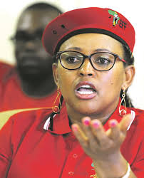 Fasiha Hassan is a lawyer, politician and previous student activist. In May  2019, she became the youngest Member of the Gauteng Provincial Legislature.  #WomensDay #WomensDay2020 #WhileWomenAreAlive