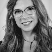 Veronica Hildebrand's Instagram, Twitter & Facebook