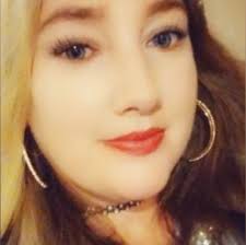 last night was a dream 🥹☁️ i had a blast, we laughed, shared stories of a  decade of this story, made friendship bracelets, revealed the title of my  next book and more