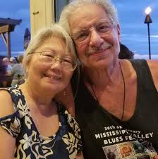 Oregon fire displaces Quad-City native Michael 'Hawkeye' Herman and his  wife from their home