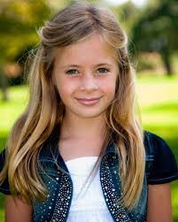 Martha Masters's Instagram, Twitter & Facebook