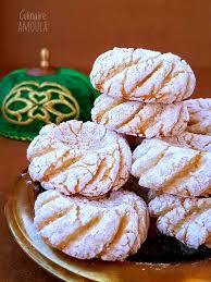 Ghriba Aux Amandes Et Au Citron Mlowza Culinaire Amoula En 2020 Culinaire Patisserie Marocaine Alimentation