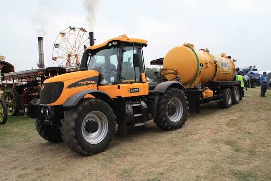 JCB FASTRAC 3220 Tractor