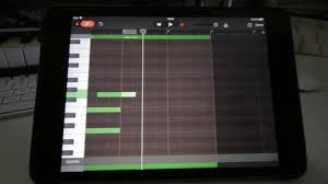 You can experiment with sounds and adjust settings to create the results you want. Garageband On The Ipad Using The Piano Roll Youtube