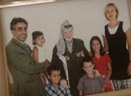 Kaag has gathered a wealth of experience in the political, humanitarian and development affairs during her career in middle east, geneva and new york. Anis Al Qaq Archieven Briefje Van Jan