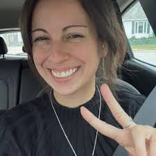 Miranda Valenti (@EmmeElleVee)