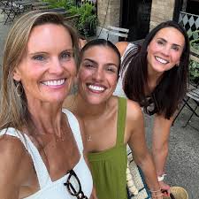 Sonya Wall Cronin (@sonyawcronin) • Instagram photos and videos