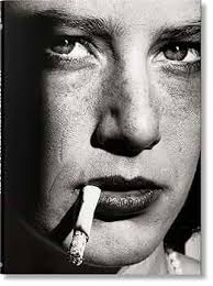 Helmut Newton: Legacy : Newton, Helmut, Harder, Matthias, Garner, Philippe:  Amazon.nl: Boeken