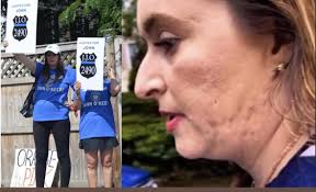 Stepped out of my comfort zone and went to a standout I've never been to  before. So glad I did. Everyone was so welcoming and the energy was  contagious. Even Auntie Bev,