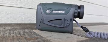 The razor hd 4000 also features an adjustable utility clip mounted to the body. Best Rangefinder For Hunting 5 Elite Options Backwoods Pursuit