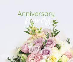 Beautiful bouquets and floral arrangements delivered by the best florists throughout london. Flower