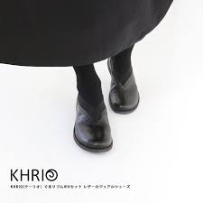楽天市場 khrio リオーダー到着 ぐるりゴムのvカットレザーカジュアルスリッポン 疲れにくいコンフォート中敷で甲高さんにも向くゆったり仕様 ヒールアンドトゥ 靴 シューズ レザー