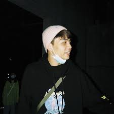 国籍：中国 出生地：山东省济宁市 职业：歌手、演员 代表作：《父亲、我记住了》、《饮酒歌》 主要成就：2010年度《星光大道》年度总冠军、2012年参加央视元宵晚会、2013年参加央视春晚 简介：刘大成，1978年出生于山东省济宁市，草根艺人。. å¤§æˆdachengçš„å°ˆè¼¯ æ­Œæ›²èˆ‡ä»‹ç´¹ Line Music