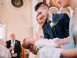 Para invitaciones que también sirven como un anuncio, como una invitación de la boda o un bautizo, se. Boda Y Bautizo Todo En Uno