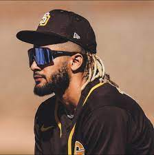 Pin By Marvelous Works On Baseball In 2021 Baseball Wallpaper Mlb Players Baseball