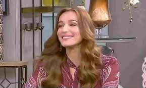 Ο σάκης ρουβάς και η κάτια ζυγούλη έχουν καταφέρει να δημιουργήσουν μια όμορφη οικογένεια. Katia Zygoylh Sto Tetarto Paidi Htan Ola Diaforetika Ti Apokalypse Gia Ton Sakh Royba