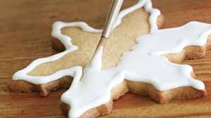 It has meringue powder in it, in place of raw eggs and is a breeze to work with, will never give you trouble being to hard that you are afraid to chip your teeth off when biting into the cookie and it sets pretty quick. Royal Icing With Meringue Powder Recipe Finecooking