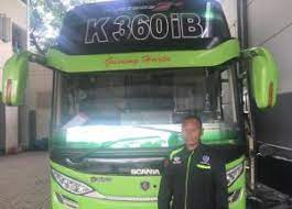Coba lihat siapa pengemudi bus gunung harta ini. Girangnya Warga Tulungagung Ini Kemudikan Lagi Bus Gunung Harta Sudah 13 Rit Aksi Id