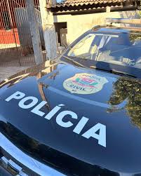 EM PRESIDENTE PRUDENTE, POLÍCIA CIVIL IDENTIFICA E PRENDE RESPONSÁVEIS POR “TRIBUNAL  DO CRIME” A Polícia Civil, por meio da 1ª Delegacia de Investigações Gerais  (DIG/DEIC-8), prendeu nesta quarta-feira (7) quatro homens suspeitos