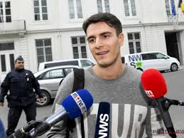 Ik roep werkgevers en vakbonden op om met elkaar te blijven praten. Conner Rousseau Krijgt Doodsbedreigingen Na Coronabesmetting Showbizz 24