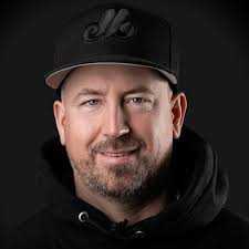 Bonne fête Sam 🎂🎉☀️🚘 Sam Charles. Mont-Tremblant Lachance Ski Service